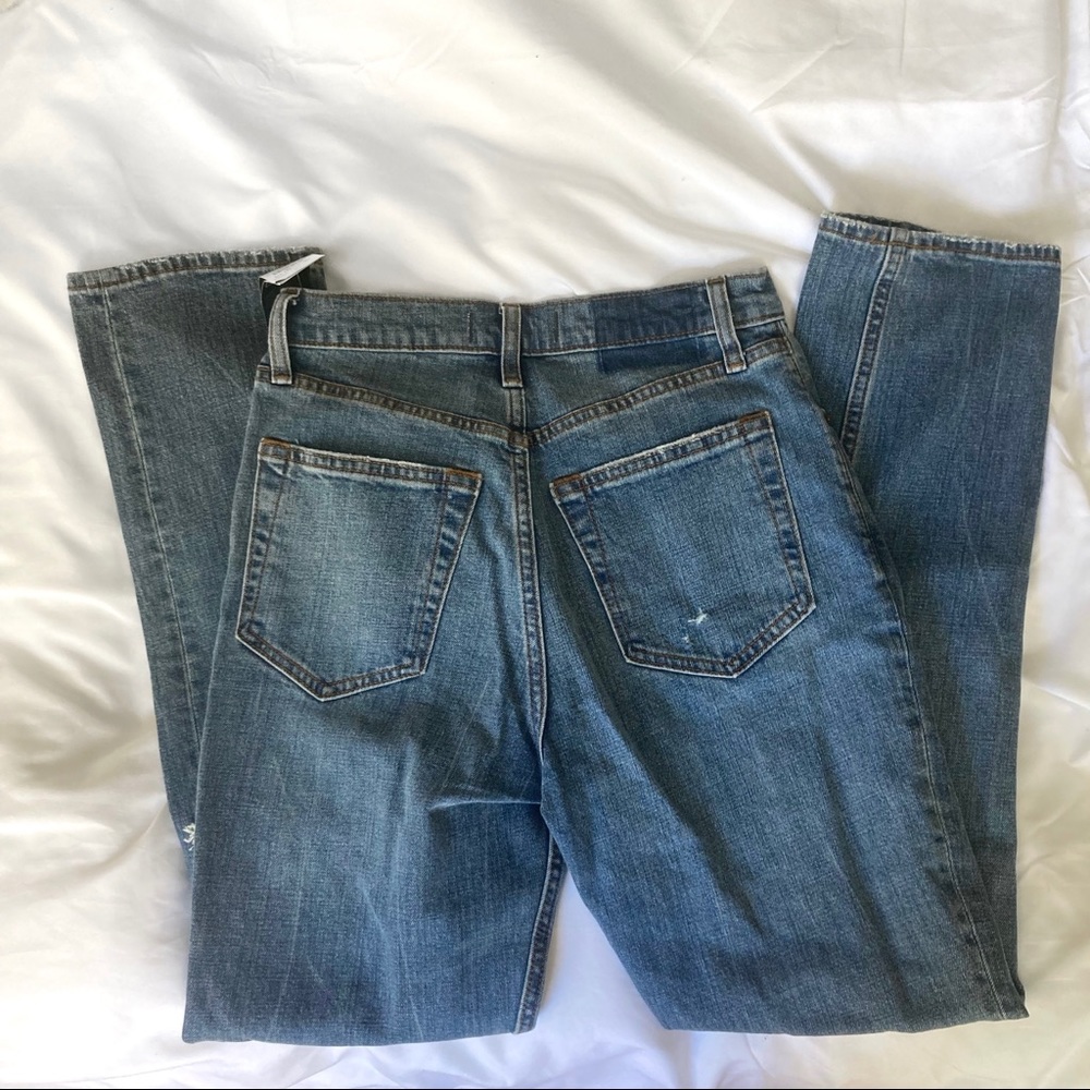 BRAND NEW Abercrombie 90s Slim Straight Ultra High Rise - Short - Picture 3 of 5